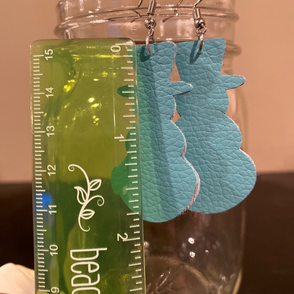 Earrings - Picture 2 of 3